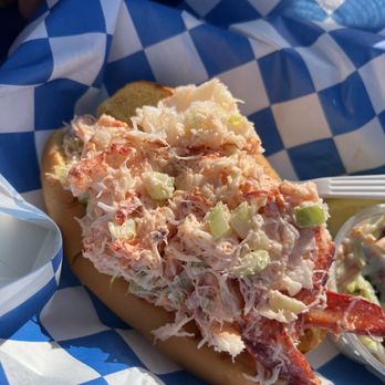 Hooked - Seafood Near Me - Montauk, New York