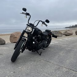 Cycles 128 - Harley Davidson Street Bob