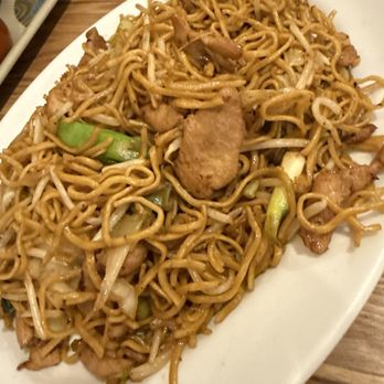 Gia Lai Restaurant - 99. Chicken Chow Mein - Chinese Near Me - Modesto, California Gia Lai Restaurant - 99. Chicken Chow Mein - Chinese Near Me - Modesto, California
