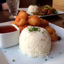 Hylla Cafe og Spiseri - Fried scampi with sweet and sour chilly dipping sauce!