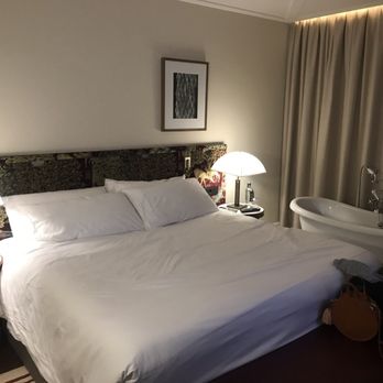 Hotel Bless - Studio suite - big comfortable bed - Hotels Near Me - Madrid, M