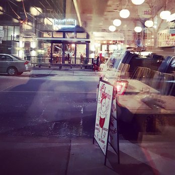 La Cubana - inside VS. outside - Cuban Near Me - Toronto, Ontario