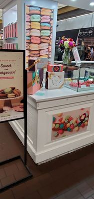 Woops! Macarons & Gifts (Port Authority NYC) by null