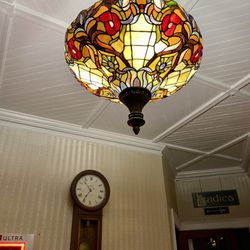 Adirondack Hotel - Details in the lobby