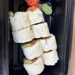Sushi and Boba Tea House - Spicy tuna roll $11