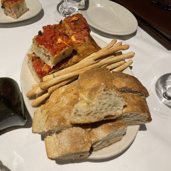 Trattoria Romana - Bread basket - Italian Near Me - Boca Raton, Florida Trattoria Romana - Bread basket - Italian Near Me - Boca Raton, Florida