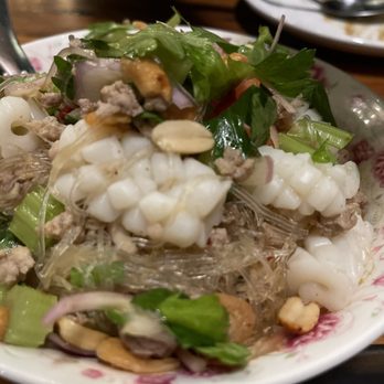 Lom Wong - Yum Woon sen - Thai Near Me - Phoenix, Arizona Lom Wong - Yum Woon sen - Thai Near Me - Phoenix, Arizona