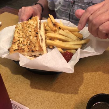 Chicago Pizza - Pressed Beef Sandwich - Pizza Near Me - Cape Coral, Florida