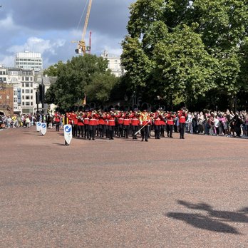 Buckingham Palace - Change of guards - where they first walk in - Landmarks & Historical Buildings Near Me - London, XGL