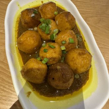 Gigantic Wonton - curry fish ball - Noodles Near Me - Boston, Massachusetts Gigantic Wonton - curry fish ball - Noodles Near Me - Boston, Massachusetts
