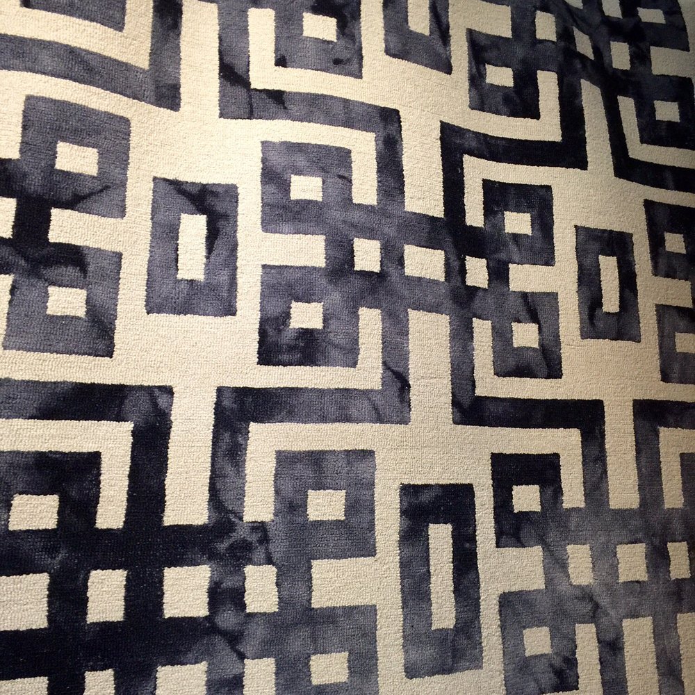 Ashley Store - New living room rug - Furniture Stores Near Me - Grapevine, Texas Ashley Store - New living room rug - Furniture Stores Near Me - Grapevine, Texas