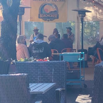 Beachcrest - Beer Bar Near Me - Gleneden Beach, Oregon Beachcrest - Beer Bar Near Me - Gleneden Beach, Oregon
