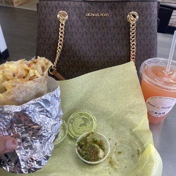 Bread & Breakfast - Burbank - Agua Fresca and Veggie Burrito - Breakfast & Brunch Near Me - Burbank, California