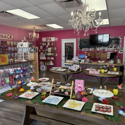 Woof Gang Bakery & Grooming Carrollwood