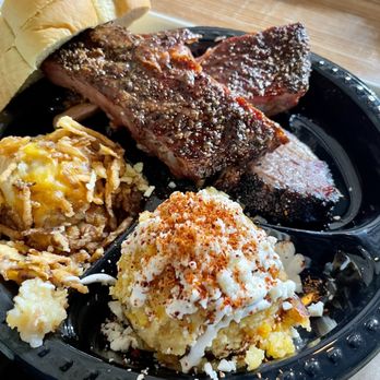 Burnt Bean- Seguin - Two meat plate - Barbeque Near Me - Seguin, Texas
