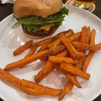Bone Hook Brewing Company - Burger with sweet potato fries - Breweries Near Me - Naples, Florida Bone Hook Brewing Company - Burger with sweet potato fries - Breweries Near Me - Naples, Florida