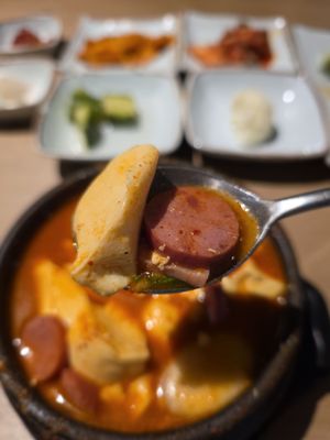 LASUNG TOFU & POT RICE 라성순두부 by null