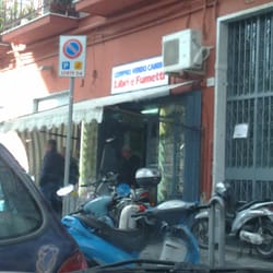 Libri e fumetti - Tantissimi fumetti e libri usati, adatto ai collezionisti e/o gli amanti della carta stampata che vogliono risparmiare