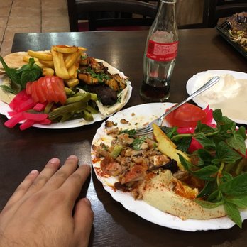 Azzam - Digga, Preisleistung in Berlin Top, Nr.1 Für 6 Euro habe ein Teller bekommen noch nichtmal zwei Bodybuilder können das aufessen - Middle Eastern Near Me - Berlin, BE Azzam - Digga, Preisleistung in Berlin Top, Nr.1 Für 6 Euro habe ein Teller bekommen noch nichtmal zwei Bodybuilder können das aufessen - Middle Eastern Near Me - Berlin, BE