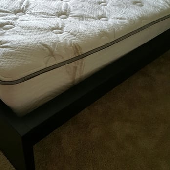 Eastside Movers - Stains on new mattress from eastside movers. - Movers Near Me - Everett, Washington