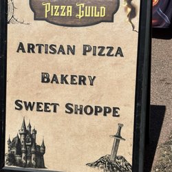 Carefree Farmer's Market - Pizza man!