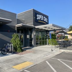 Super Chix - Building