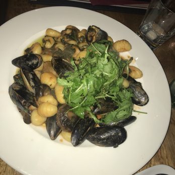 Robertinos Italian Restaurant - Wine Bars Near Me - Killarney, Kentucky