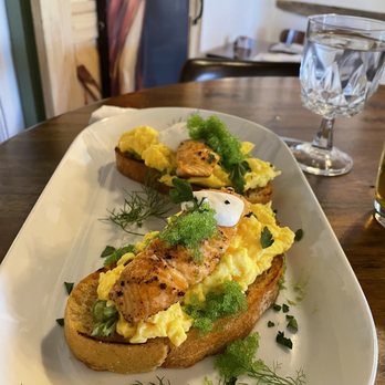 Duza's Kitchen - Pan seared salmon on scrambled eggs with crème fraiche, caviar, and fresh dill on avocado toast - Breakfast & Brunch Near Me - Payson, Arizona