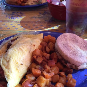 Over Easy Cafe - Corned beef hash omelet - Breakfast & Brunch Near Me - Sanibel, Florida