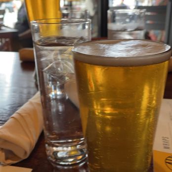 411 Restaurant & lounge - Lounges Near Me - Norfolk, Nebraska