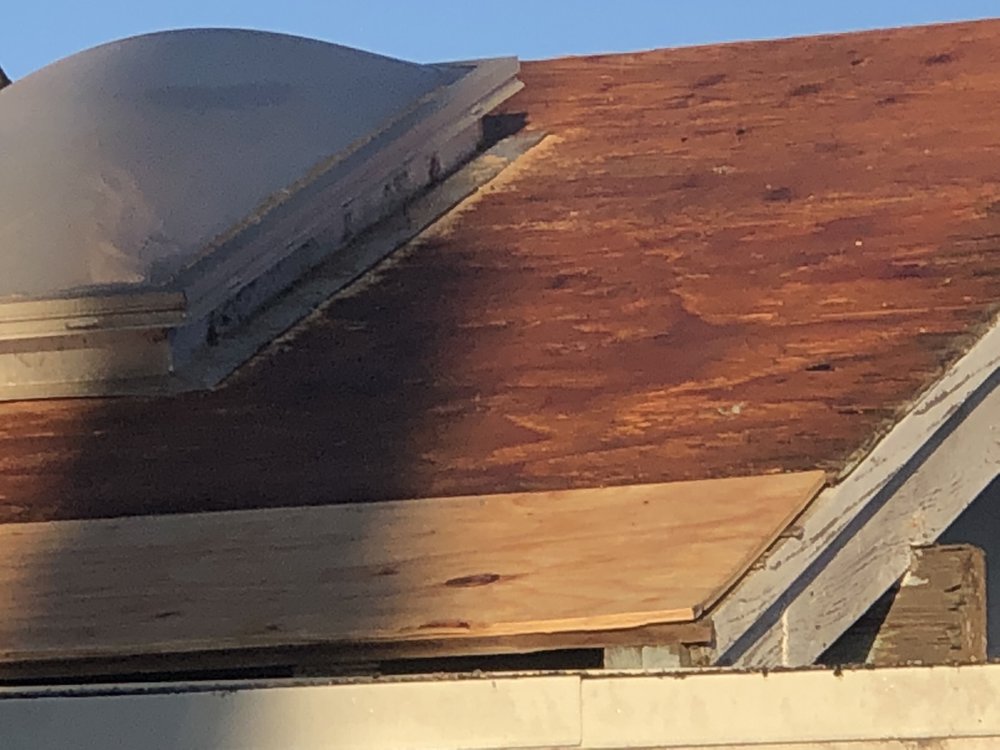 Slide of T & U Roofing