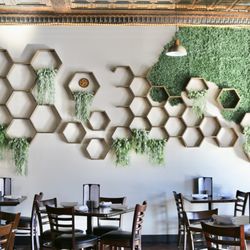 Eli's Tavern