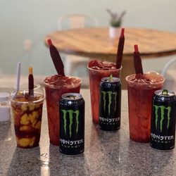 Neveria La Delicia - Monster drink & mangoneada.