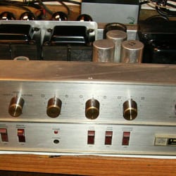 Audio Carpetorium - A Fisher X-202-C on the bench.