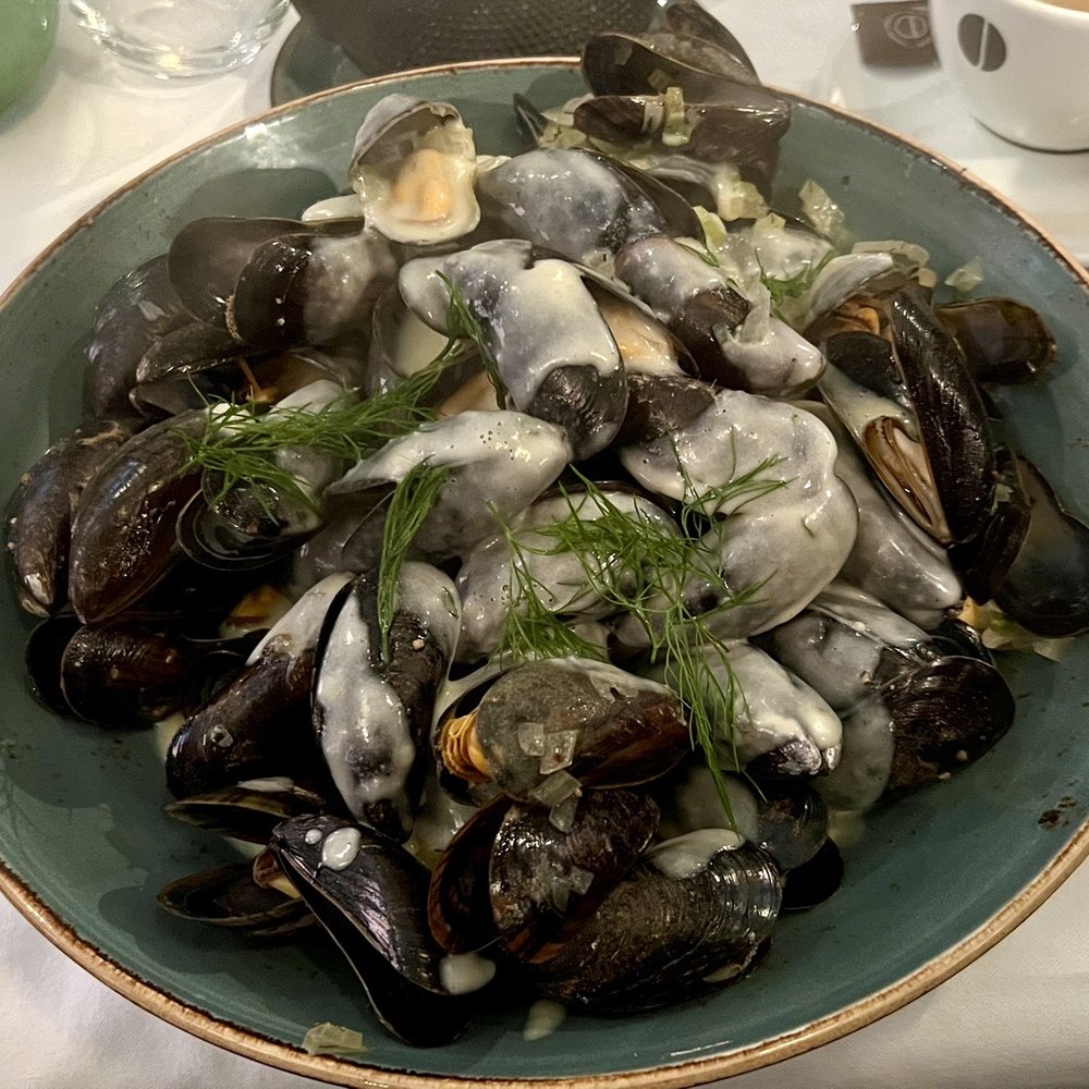 De Gouden Kroes - Moules - Seafood Near Me - Bruges, VWV De Gouden Kroes - Moules - Seafood Near Me - Bruges, VWV