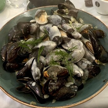 De Gouden Kroes - Moules - Seafood Near Me - Bruges, VWV