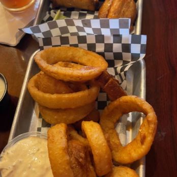 Granite Run Taproom - Wings and onion rings - American Near Me - Port Deposit, Maryland Granite Run Taproom - Wings and onion rings - American Near Me - Port Deposit, Maryland