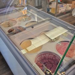 Everest Momo - Ice cream options