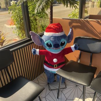 Moa Kai Hawaiian Diner - Santa Stitch is here to greet you as you walk in - Hawaiian Near Me - Orlando, Florida Moa Kai Hawaiian Diner - Santa Stitch is here to greet you as you walk in - Hawaiian Near Me - Orlando, Florida