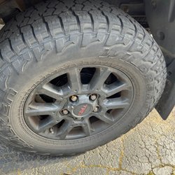 New Hyde Park Car Care Center - I recently replaced the tire pressure sensor and was told there was no problem with the tire.