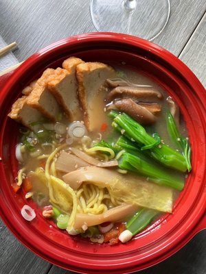 Sera's Ramen Enclave by null