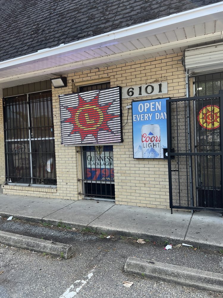 SUITLAND BEER & WINE Updated October 2024 6101 Suitland Rd