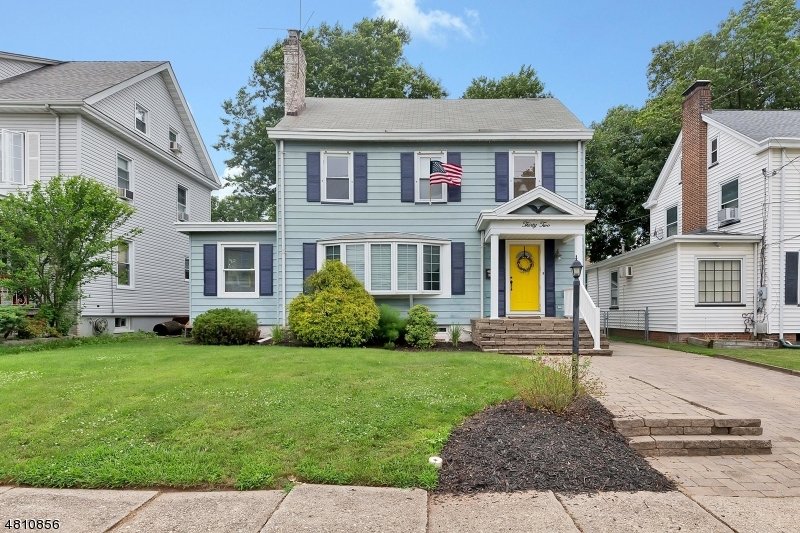 THE STRICKLAND REAL ESTATE TEAM 11 Photos 481 Memorial Pkwy, Metuchen, NJ Yelp