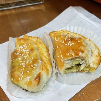 Tanbii Bakery - Curry puff pastries - Bakeries Near Me - Rosemead, California