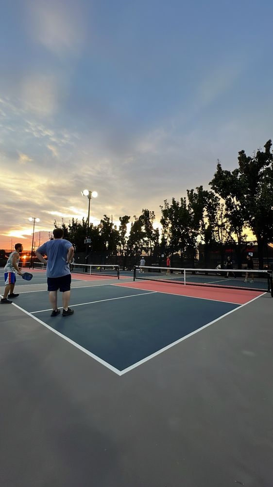 Kickingbird Pickleball Plaza Logo