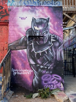 Art Alley by null