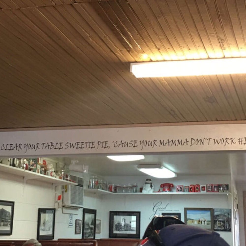 Pikeville Store - Burgers Near Me - Scottsboro, Alabama