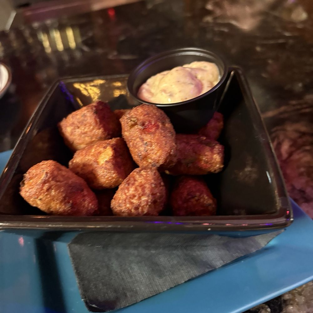 Baxter’s 1892 - Crab Tots - delicious - Music Venues Near Me - New Bern, North Carolina Baxter’s 1892 - Crab Tots - delicious - Music Venues Near Me - New Bern, North Carolina
