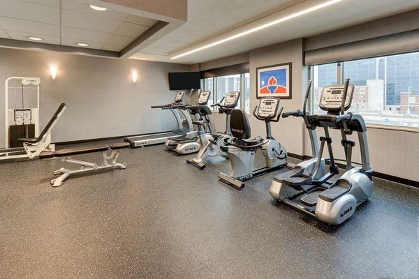 DoubleTree by Hilton St. Louis Forest Park by null