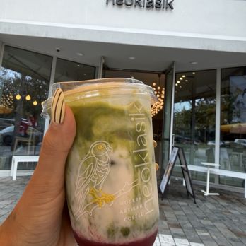 Neoklasik - Bakeries Near Me - Coral Gables, Florida